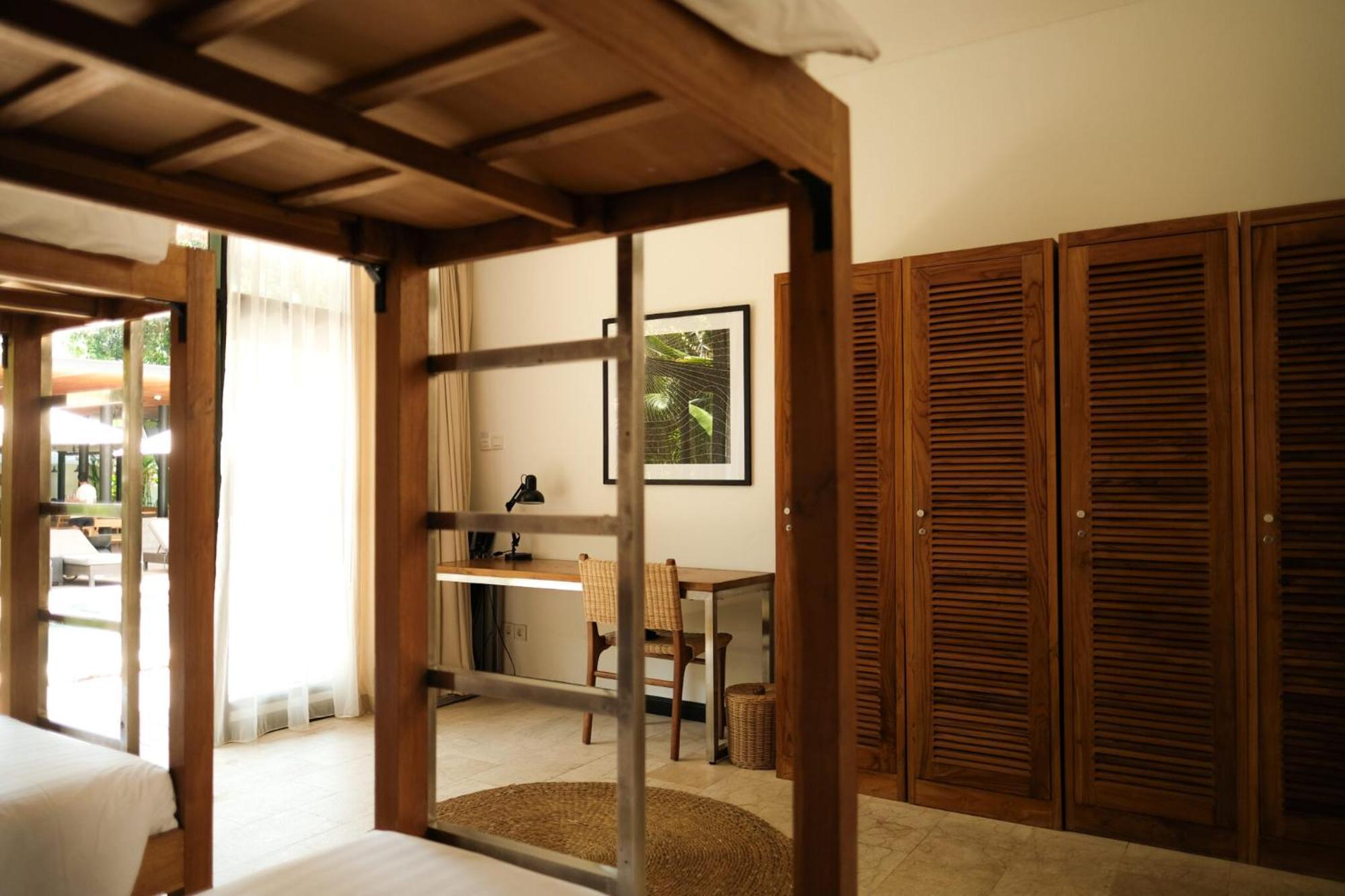 Wave House Resor 3*