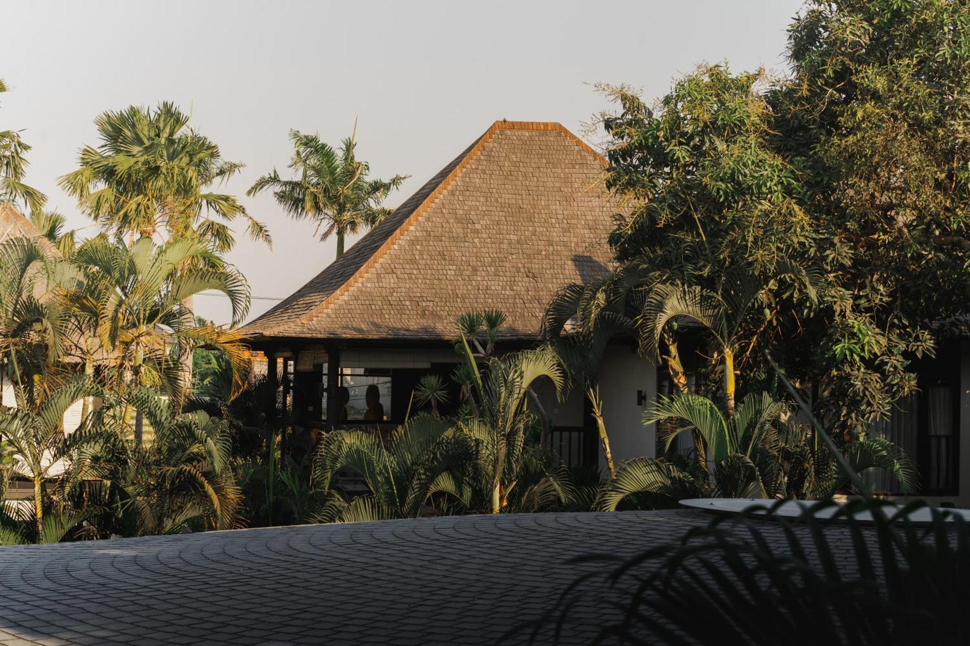 Wave House 3* Canggu